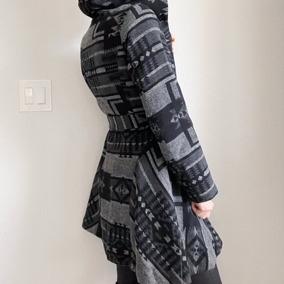 FOREVER 21 Hooded Aztec Boho Wrap Coat - Hippie Shawl Winter Jacket (S) - Picture 4 of 14